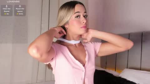 Snapshot of rossedaw_ chatting on 04-21-26, 07:17 Rosse Daw Independent model online show from 04-21-26, 07:17