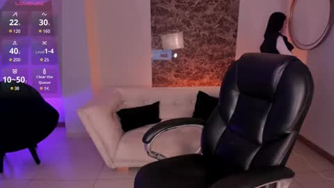 Snapshot of rossierhoades chatting on 03-03-25, 05:39 Rossie Rhoades online show from 03-03-25, 05:39