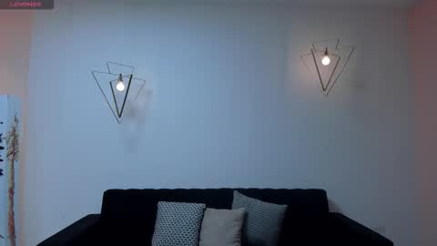 Snapshot of rossirivers chatting on 02-14-26, 12:02 Rossie Rivers online show from 02-14-26, 12:02