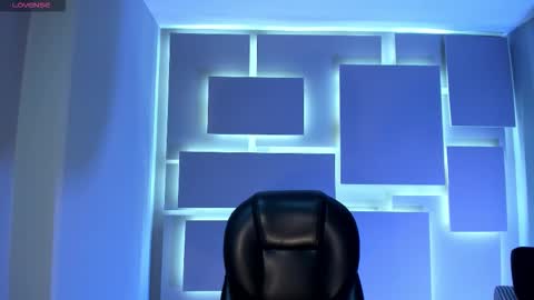 Snapshot of rossirivers chatting on 02-25-26, 12:04 Rossie Rivers online show from 02-25-26, 12:04