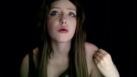 rosy_petal online show from 01-11-26, 06:13