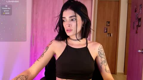 Snapshot of rot_wallace chatting on 03-04-25, 03:44 rot_wallace online show from 03-04-25, 03:44