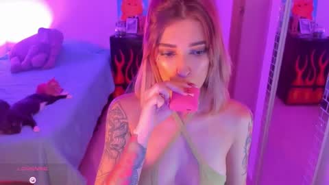 Snapshot of rot_wallace chatting on 03-24-26, 10:48 rot_wallace online show from 03-24-26, 10:48