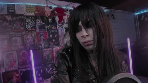 Snapshot of rotten_dreams chatting on 04-04-26, 04:00 rot online show from 04-04-26, 04:00