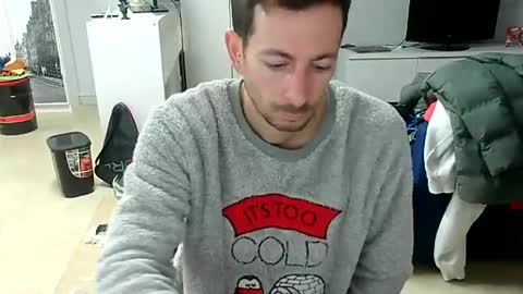 Snapshot of roubarixx chatting on 12-13-24, 08:20 roubarixx online show from 12-13-24, 08:20