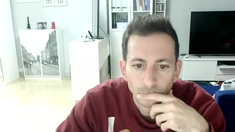 Snapshot of roubarixx chatting on 12-26-24, 07:05 roubarixx online show from 12-26-24, 07:05