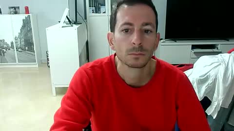 Snapshot of roubarixx chatting on 01-06-25, 08:24 roubarixx online show from 01-06-25, 08:24