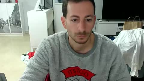 Snapshot of roubarixx chatting on 01-09-25, 08:45 roubarixx online show from 01-09-25, 08:45