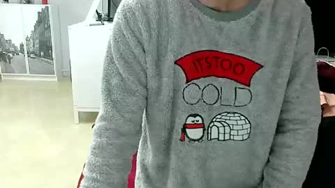 Snapshot of roubarixx chatting on 01-15-25, 11:51 roubarixx online show from 01-15-25, 11:51