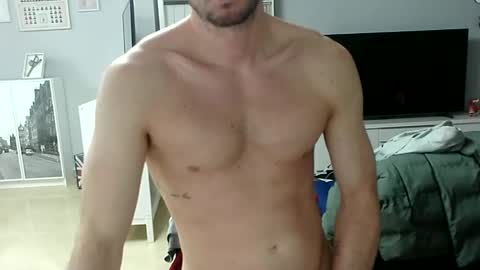 Snapshot of roubarixx chatting on 03-09-25, 12:42 roubarixx online show from 03-09-25, 12:42