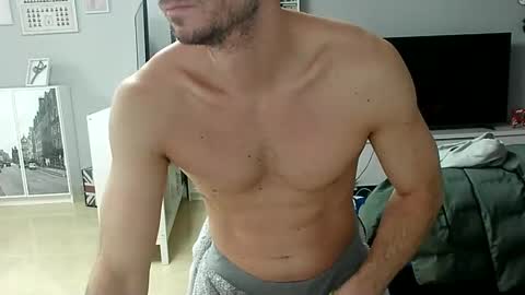 Snapshot of roubarixx chatting on 03-10-25, 06:59 roubarixx online show from 03-10-25, 06:59