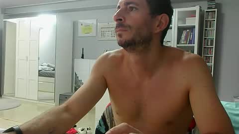 Snapshot of roubarixx chatting on 09-13-25, 08:03 roubarixx online show from 09-13-25, 08:03