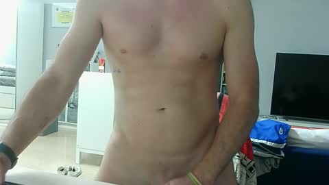 Snapshot of roubarixx chatting on 09-14-25, 01:54 roubarixx online show from 09-14-25, 01:54