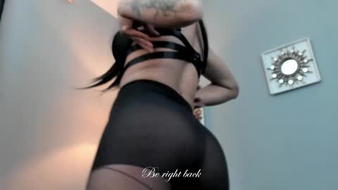 Snapshot of rougedoe chatting on 05-12-26, 12:02 Mistress Lana online show from 05-12-26, 12:02