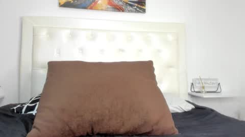 Snapshot of rouse_sexy_hotxx77 chatting on 11-27-25, 02:02 rouse_sexy_hotxx77 online show from 11-27-25, 02:02