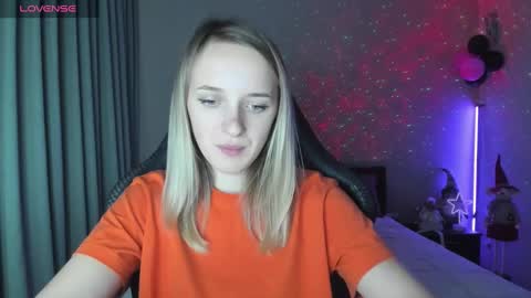 Snapshot of rousereed chatting on 01-04-25, 04:22 Rouse online show from 01-04-25, 04:22