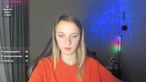 Snapshot of rousereed chatting on 03-10-25, 04:46 Rouse online show from 03-10-25, 04:46