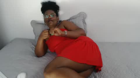 luxa online show from 02-18-25, 10:14