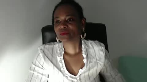 luxa online show from 05-04-26, 12:56