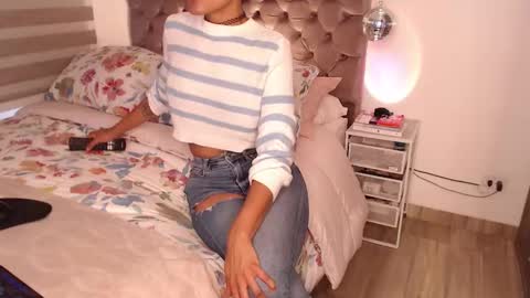 Rouss marie henao  online show from 03-15-26, 01:50