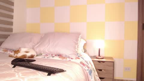 Rouss marie henao  online show from 05-10-26, 08:58