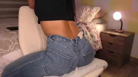 Rouss marie henao  online show from 05-22-26, 11:10