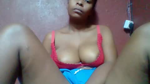 Snapshot of rovaelyah chatting on 02-14-26, 08:22 rovaelyah online show from 02-14-26, 08:22