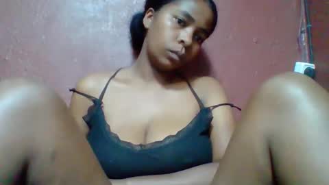Snapshot of rovaelyah chatting on 03-08-26, 02:37 rovaelyah online show from 03-08-26, 02:37