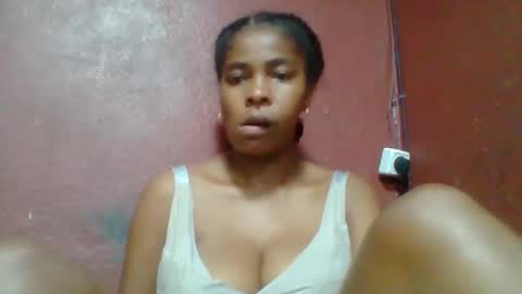 Snapshot of rovaelyah chatting on 03-14-26, 11:37 rovaelyah online show from 03-14-26, 11:37