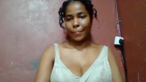 Snapshot of rovaelyah chatting on 03-15-26, 02:56 rovaelyah online show from 03-15-26, 02:56