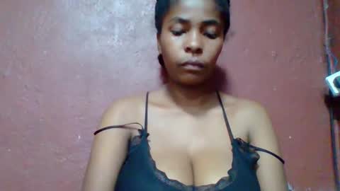 rovaelyah online show from 04-12-26, 02:44