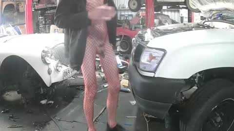 Snapshot of rover_ chatting on 09-20-25, 02:34 rover_ online show from 09-20-25, 02:34