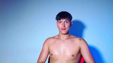 rowanboy23 online show from 03-17-26, 12:59