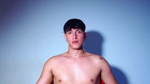 rowanboy23 online show from 05-08-26, 03:23