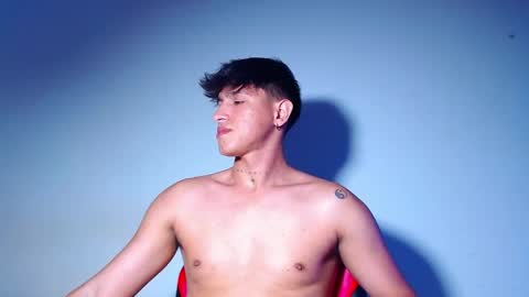 rowanboy23 online show from 05-10-26, 01:22