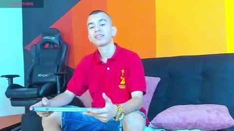 Snapshot of rowancley chatting on 09-27-25, 12:21 Rowan online show from 09-27-25, 12:21