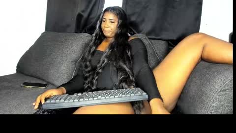 Snapshot of rox_777 chatting on 11-12-25, 05:02 rox online show from 11-12-25, 05:02