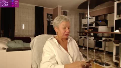 Roxana online show from 12-15-24, 07:10