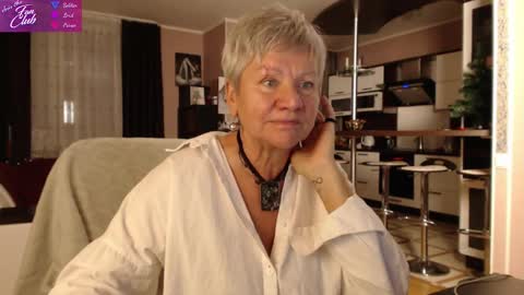 Roxana online show from 12-17-24, 03:06