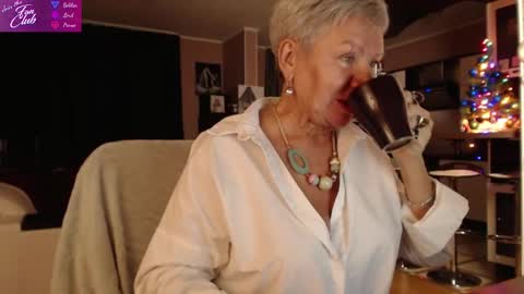 Roxana online show from 12-18-24, 05:42