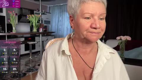 Roxana online show from 03-11-25, 01:34