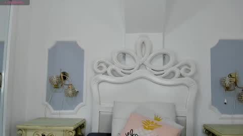 roxana_scott1 online show from 10-09-25, 03:48