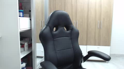 Roxana online show from 12-14-24, 03:18