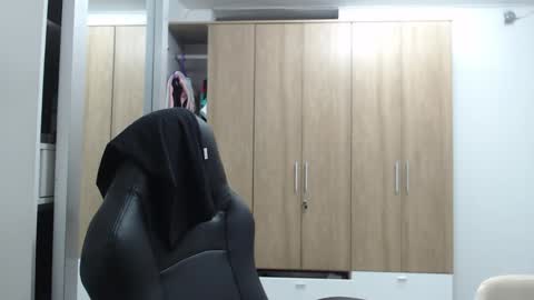 Roxana online show from 12-20-24, 02:08