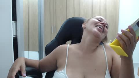 Roxana online show from 12-24-24, 11:22