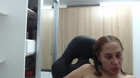 Roxana online show from 12-30-24, 04:31