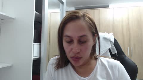 Roxana online show from 01-11-25, 04:06