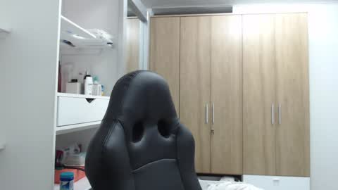 Roxana online show from 01-21-25, 02:11