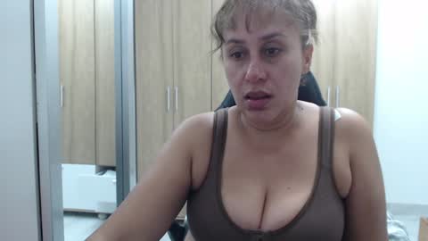 Roxana online show from 02-06-25, 04:31