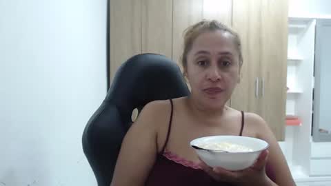 Roxana online show from 06-15-26, 10:12